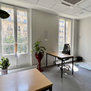 Bureau privé 65 m² 10 postes Location bureau Rue du Faubourg Saint-Honoré Paris 75008 - photo 7